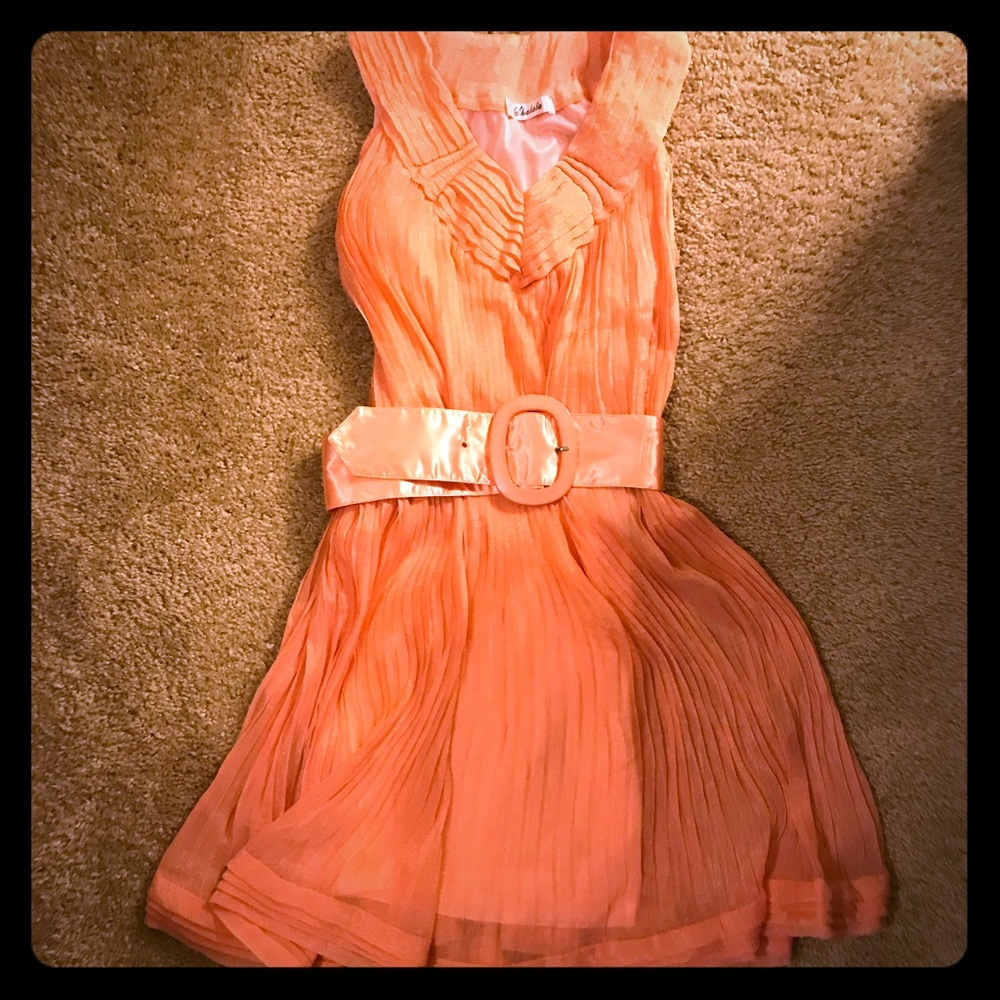 NWOT Beautiful handmade silk dress peach 🍑
